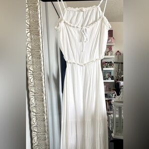 ILLA ILLA soft white cut out Maxi Dress- L